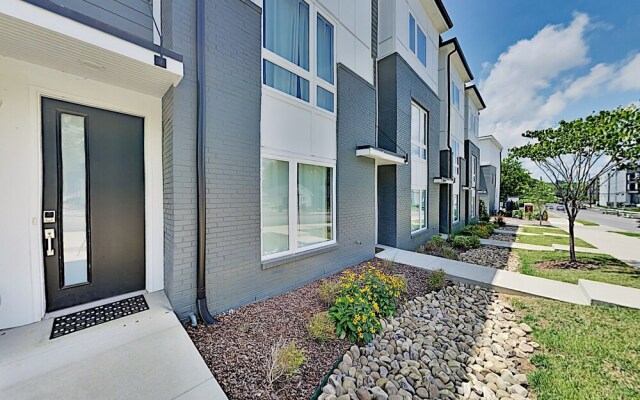 1050etln 3 Bedroom Townhouse