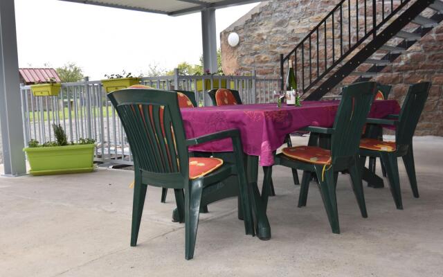 Elegant Holiday Home in Saint Louis With Garden