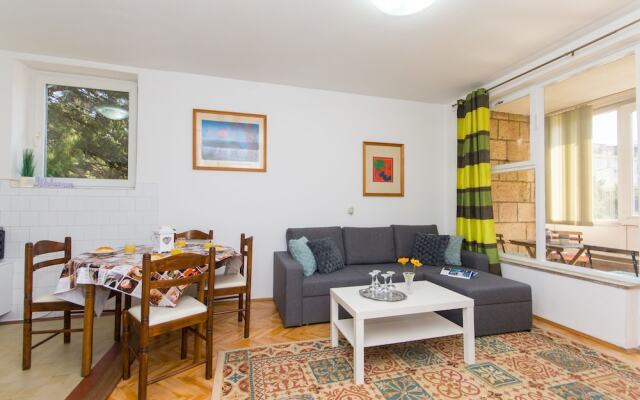 Mellow Yellow Dubrovnik