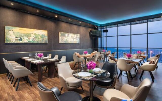 Yun Sky Garden Hotel (Jingmen Wanda Plaza Branch)