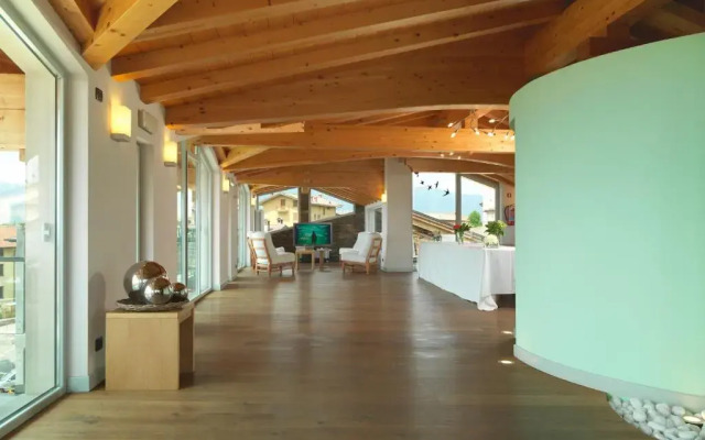 Albergo Miralago