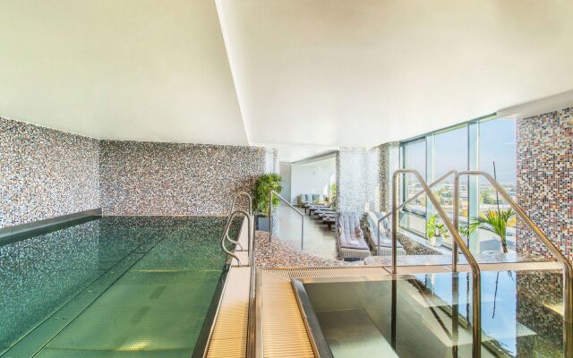 NH Bratislava Gate One