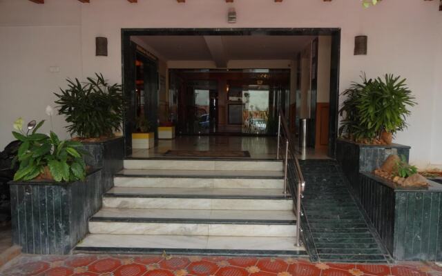 Nahar Manchester Inn