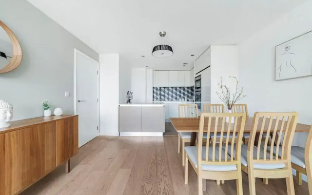 Stunning 2B Vauxhall Apt near Thames & Tube