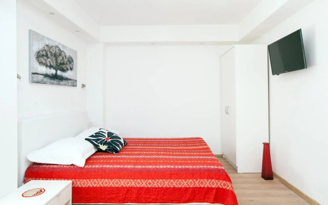 The Garden Rooms & Suites