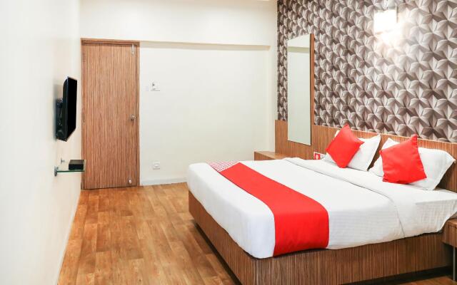 Collection O 11693 Hotel Sunshine