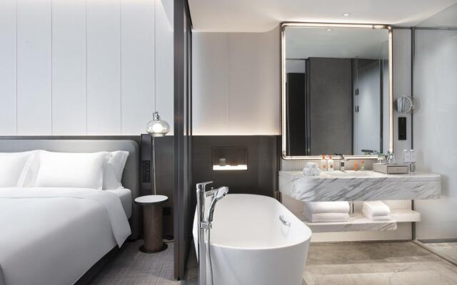 Crowne Plaza Wuhan Optics Valley by IHG