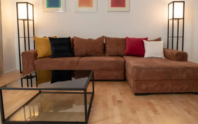 Cozy and fully equiped suite apartment at Ku'damm (80 m2)