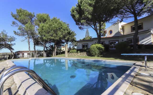 Sintra Classic Villa by Homing