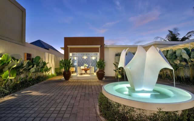 The Claremont Luxury Villas