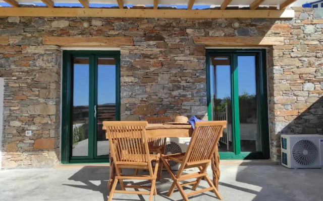 Traditional suites in Chora Kythnos #5