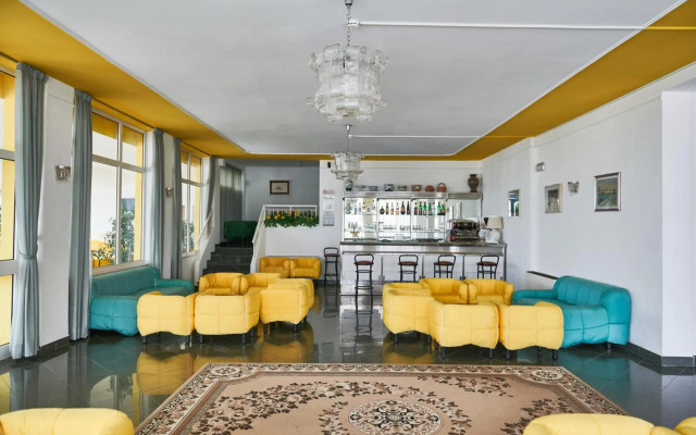 Hotel Caesar (Bed and Breakfast)