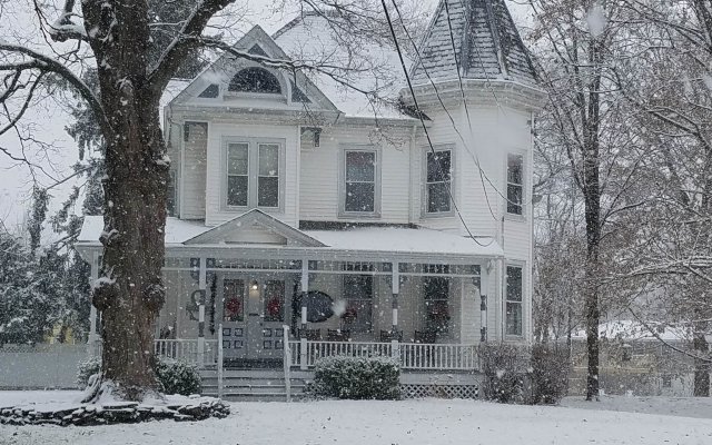 Stonegate Bed and Breakfast