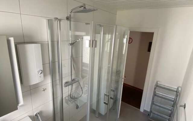 Entire House for Fitters and Craftsmen
