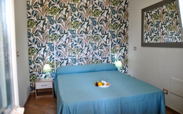 Villa Giselda With Private Pool and Outdoor Whirpool