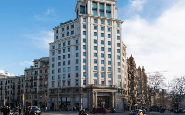 Fewdays Barcelona Apartments