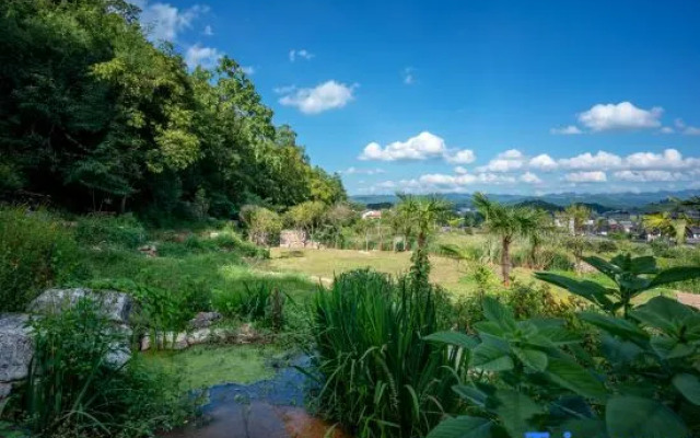 Xunmiri Qinin Villa