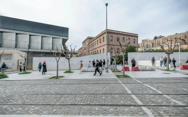 Acropolis Museum Apartment by A&A