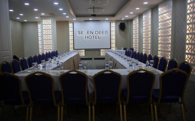 Seven Deep Hotel
