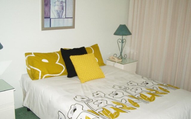 Anglesea Beachfront Court Holiday Units