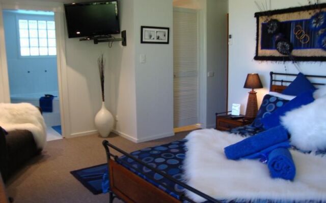 Sunway Farm Bed & Breakfast and Rosebud Cottage