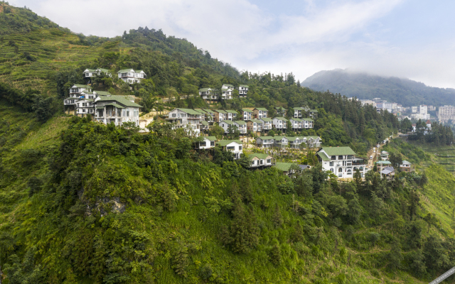 Sapa CatCat Hills Resort