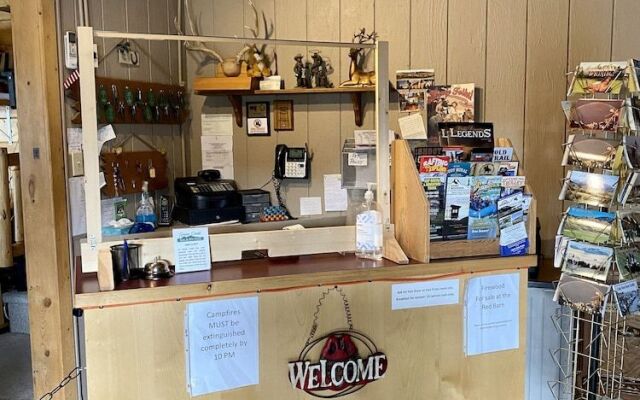 Green Creek Inn and RV Park