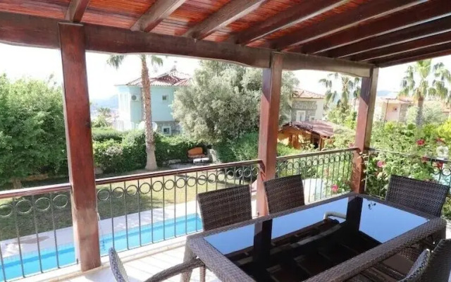 Villa FT04 by JoyLettings