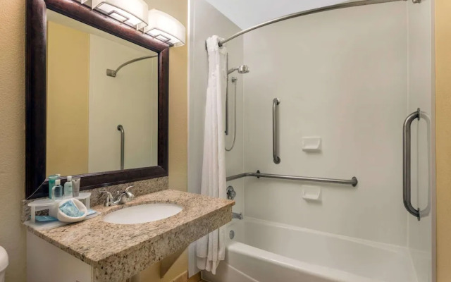 Holiday Inn Express Charleston-Summerville