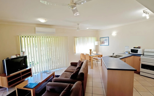 Central Plaza Apartments