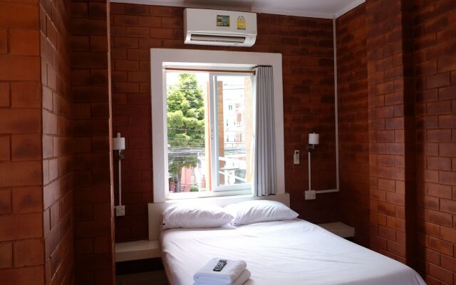 Changsova Hotel