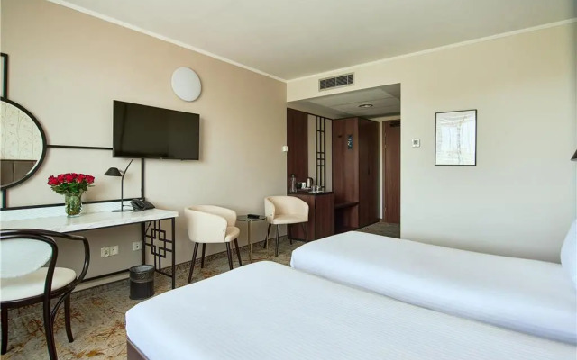 Metropolo by Golden Tulip
