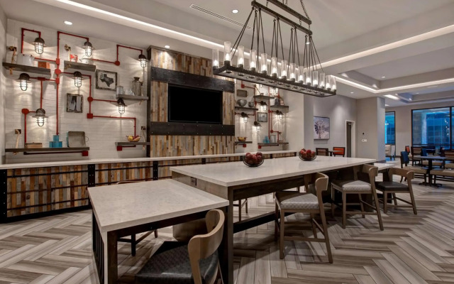 Hampton Inn & Suites San Antonio Riverwalk