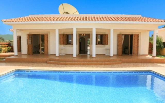 Achilles Beach Villa Thio Large Private Pool Walk to Beach Sea Views A C Wifi Car Not Required - 2110