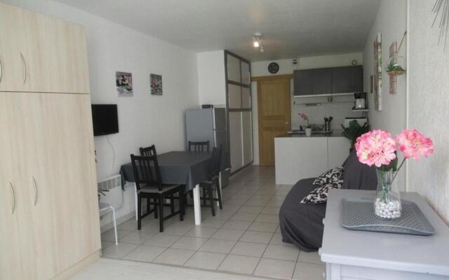 Appartement Le Grau-du-Roi, 1 pièce, 4 personnes - FR-1-307-118