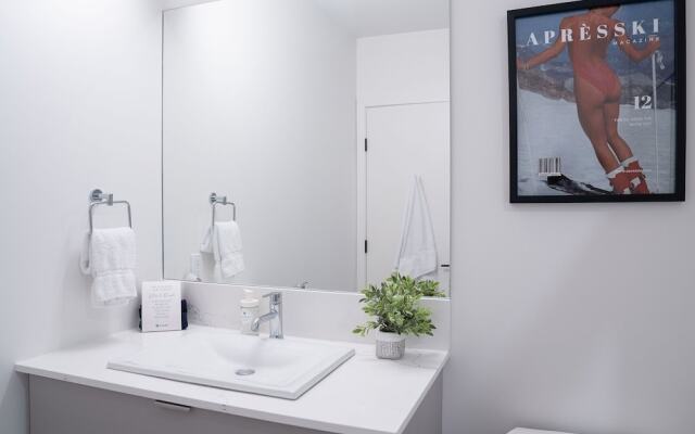 The Grizzly Basin by Revelstoke Vacation