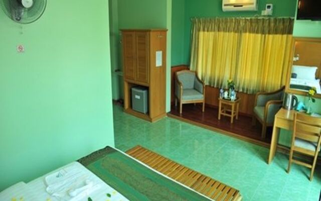 Royal Green Hotel