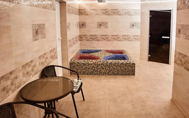 5 Kaminov VIP Apartments