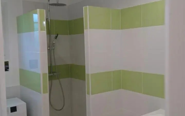 Les Lauzes De St Michel-La Sarriette