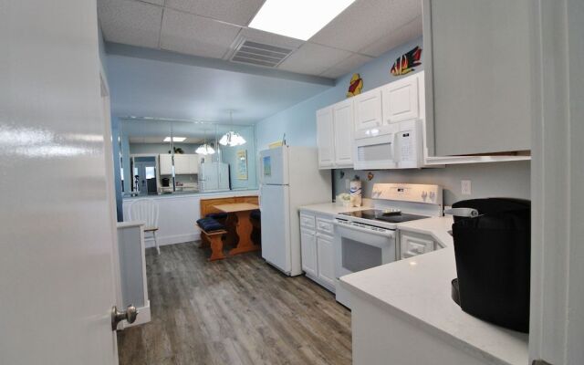 Capri 123 2 Bedrooms 1 Bathroom Condo