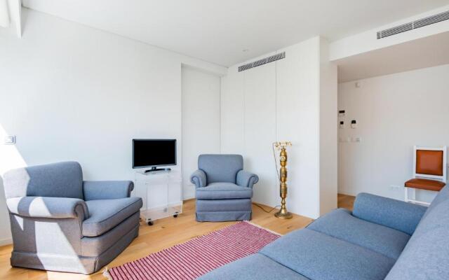 Estrela Modern Flat @ Infante Santo