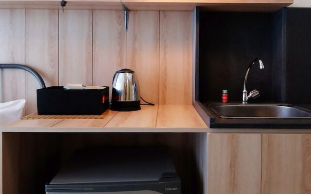 Classic Studio Tree Park Apartment near ICE BSD By Travelio