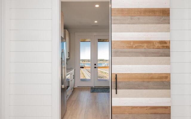 Golden Hour by Oak Island Accommodations