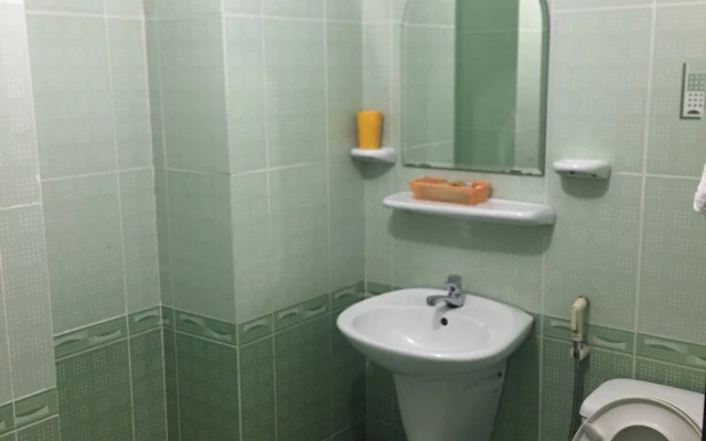 OYO 580 Hoang Kim Hotel