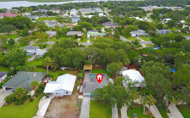 Summertime Sanctuary by Vtrips