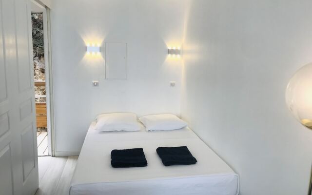 Costa Plana Collection