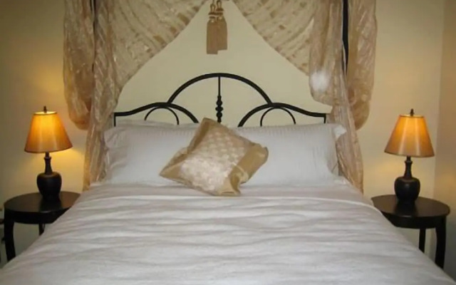 Orchid Inn and Ginger Restaurant