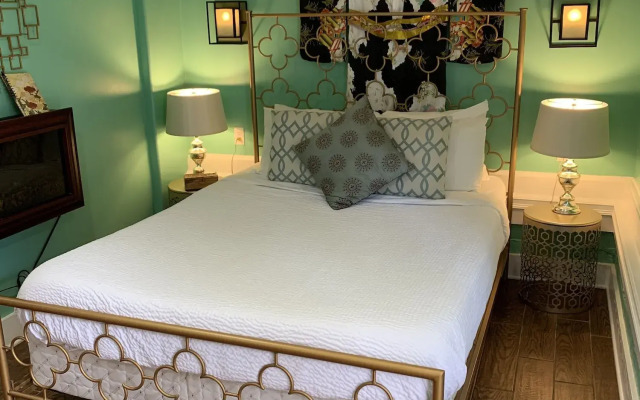 Peace & Plenty Inn Bed & Breakfast