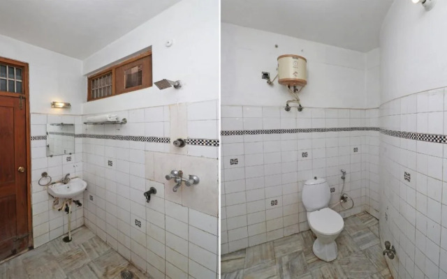 OYO 12180 Surya Prayagam