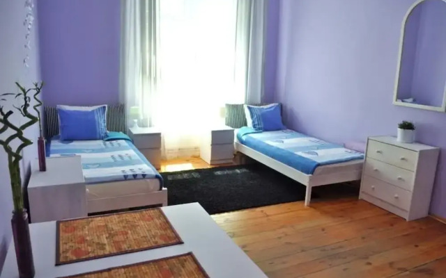 Happy House Hostel. Poznan